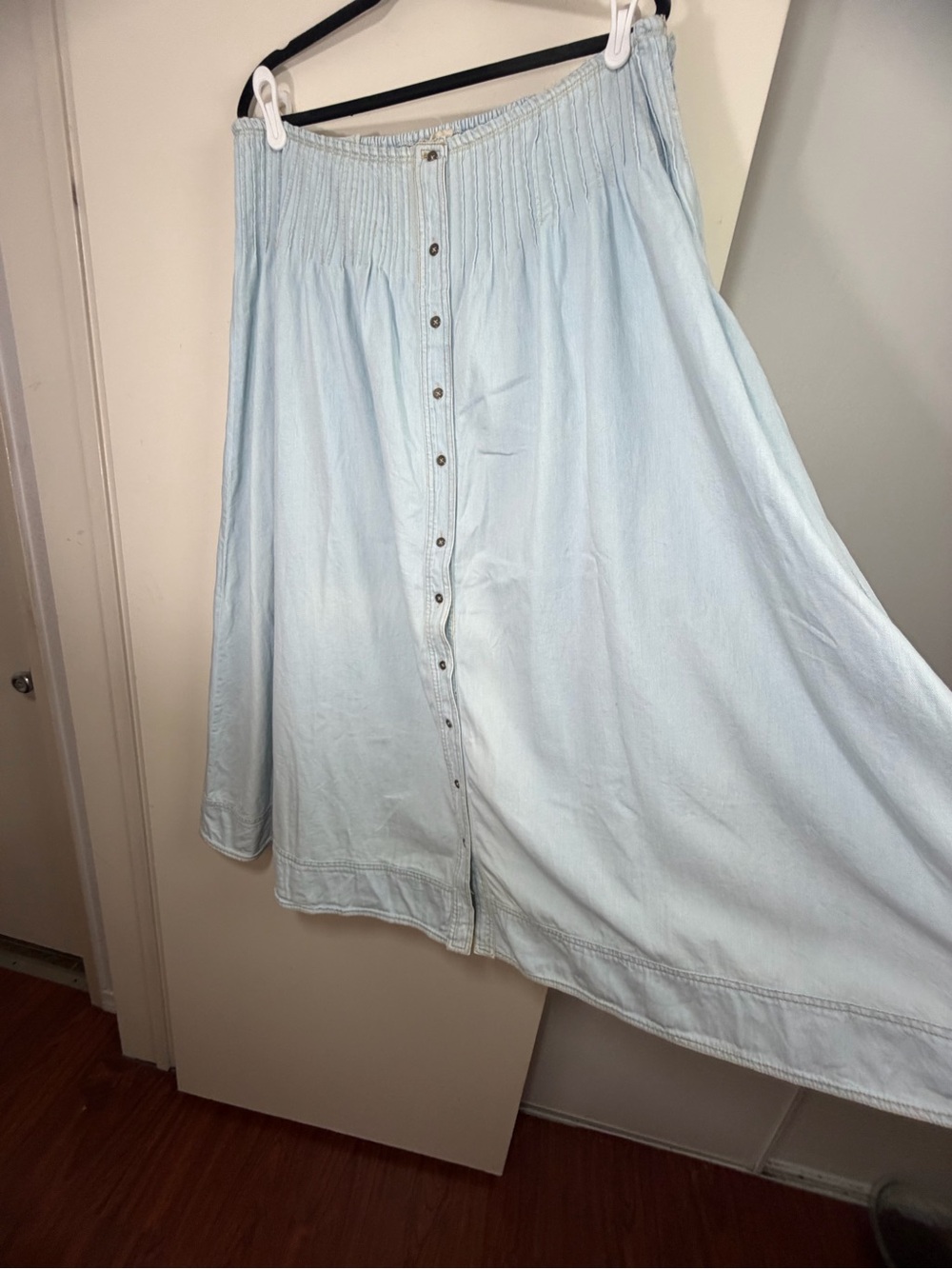 Anthropologie Pilcro Light Wash Cotton Pintuck Basque-Waist Denim Maxi Skirt XL - Picture 8 of 16